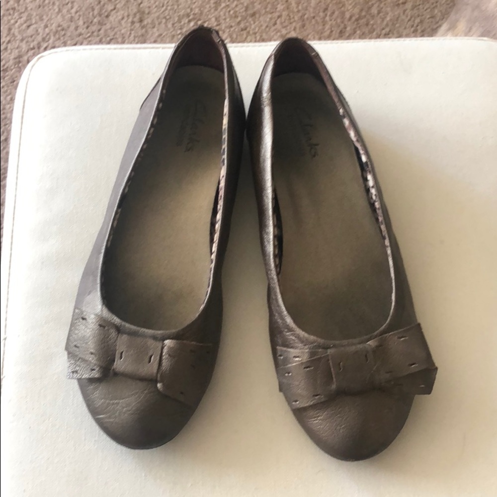 Clarks comfy flats